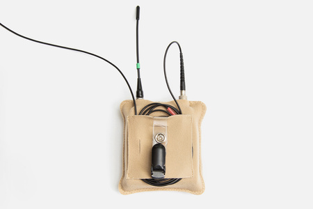 VIVIANA BELT PUFFY POUCH SMALL BEIGE